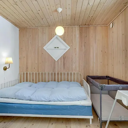 Stunning In Blavand With Wifi