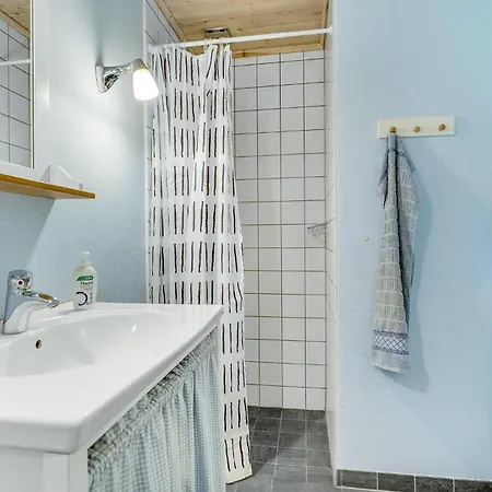 Semesterbostad Stunning In Blavand With Wifi