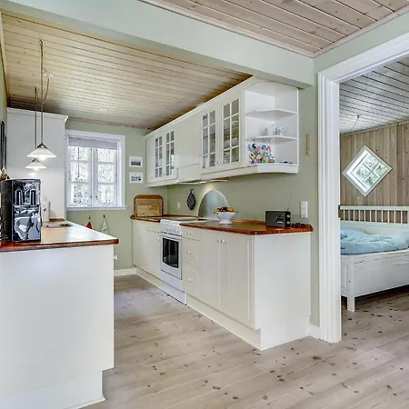 Semesterbostad Stunning In Blavand With Wifi *